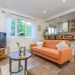 Pass The Keys Family Friendly In Baildon Court-free Parking * 布雷得佛