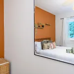 Pass The Keys Family Friendly In Baildon Court-free Parking 公寓