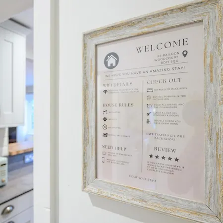 Pass The Keys Family Friendly In Baildon Court-free Parking Apartment