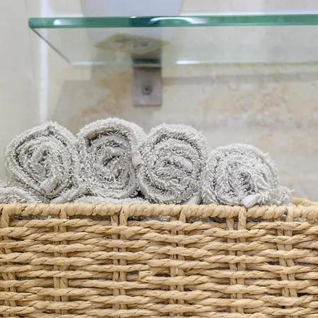 Apartment Pass The Keys Family Friendly In Baildon Court-free Parking