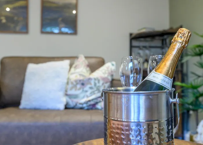 Apartamento Pass The Keys Family Friendly In Baildon Court-free Parking