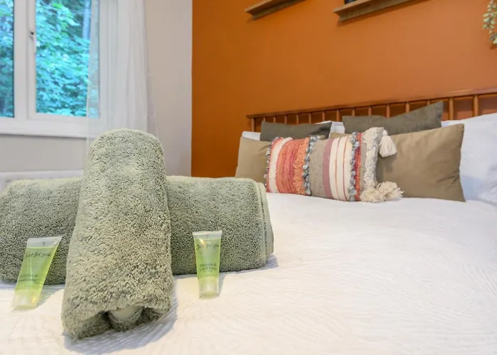 Apartamento Pass The Keys Family Friendly In Baildon Court-free Parking *