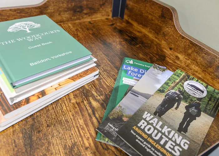 Pass The Keys Family Friendly In Baildon Court-free Parking Apartment