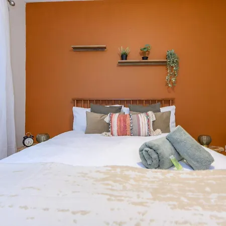 Apartamento Pass The Keys Family Friendly In Baildon Court-free Parking Bradford (West Yorkshire)